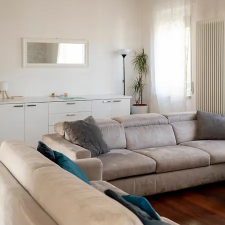 La Finestra Sul Castello