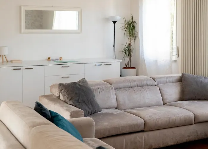 La Finestra Sul Castello