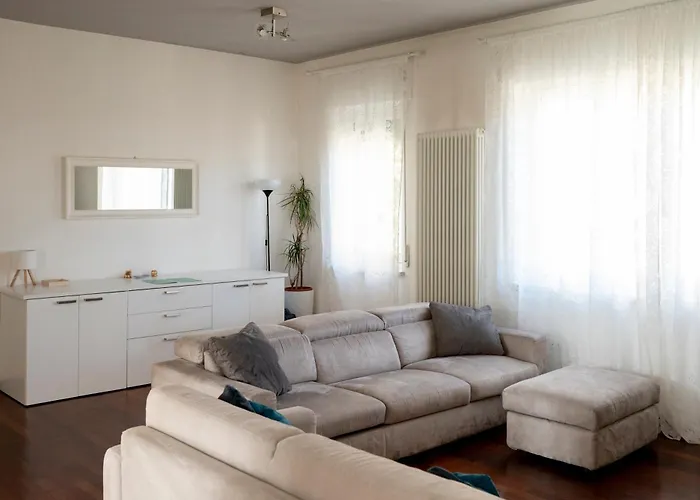 La Finestra Sul Castello * 테라모